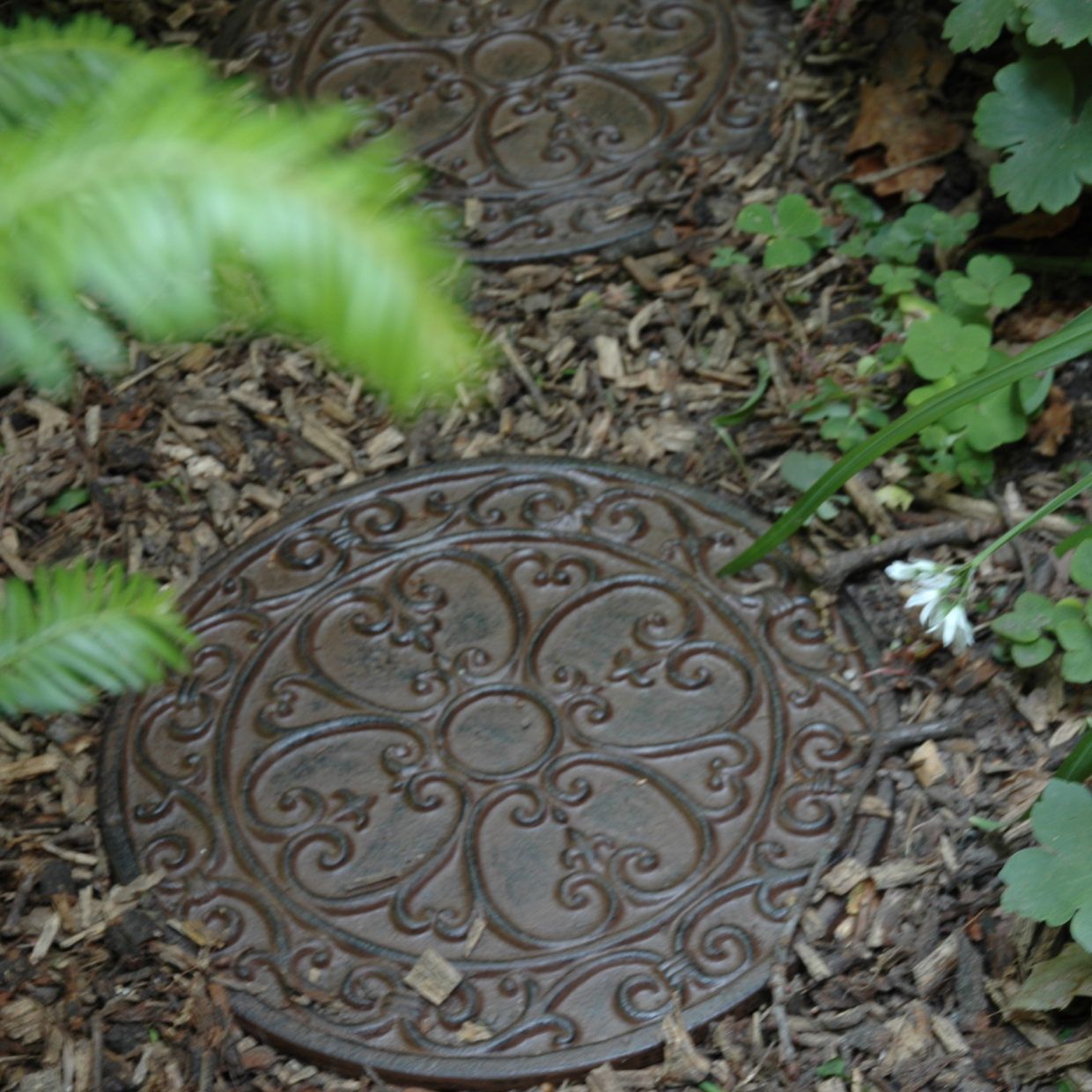 Trittplatte aus Gusseisen rund, Gehwegplatte, Trittstein ES-SS8 Trittplatte aus Gusseisen rund, Gehwegplatte, Trittstein ES-SS8