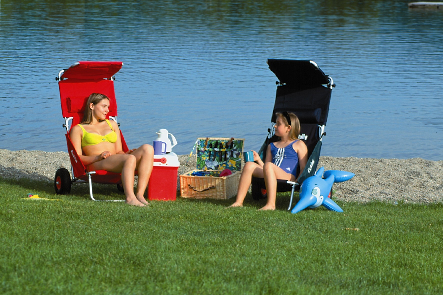 Eckla Beach Rolly in Blau/Grün Luftbereift, mit Sonnendach 77721